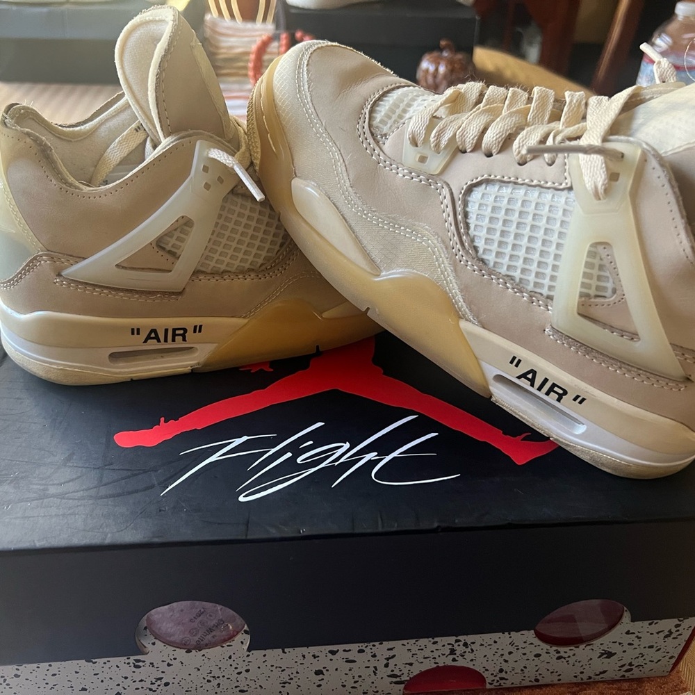 Jordan Men's Beige Sneakers